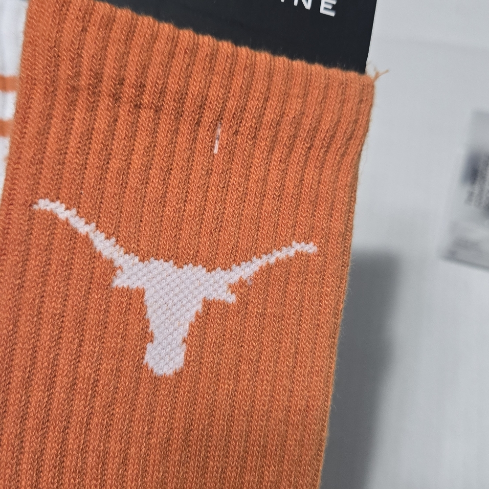 Set of 2 Warm Holiday Socks Texas Longhorn Fans Bevo Socks Hook Em OSFM  NEW - Picture 10 of 13